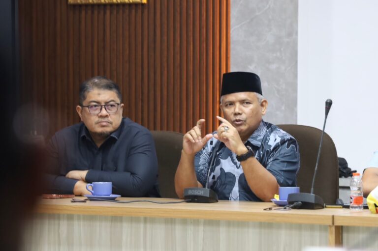 a036f21e23c927298025a8bf2637040adprd-kota-tangerang-minta-dinkes-perkuat-vaksinasi-dan-edukasi-cegah-campak-a036f21e23c927298025a8bf2637040a