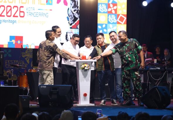 dfe11323e8a4ebfd6b7c8faab908ccfbfestival-cisadane-2026-catat-139-ribu-pengunjung-dprd-dorong-pariwisata-berbasis-kearifan-lokal-dan-teknologi-ai-dfe11323e8a4ebfd6b7c8faab908ccfb